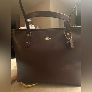 Coach medium city tote
